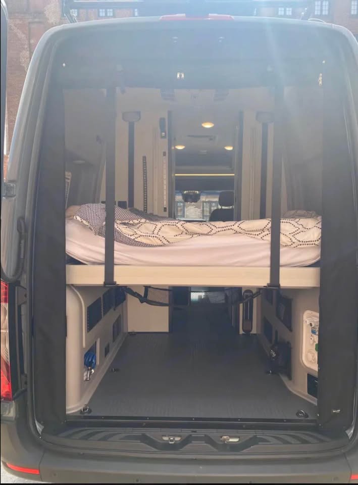 2021 Winnebago revel in Austin, TX (photo 9) — photo 9