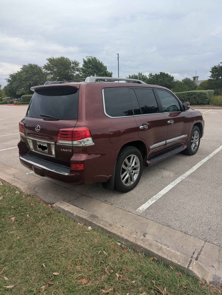 2013 Lexus LX 570 in Austin, TX (photo 3) — photo 3
