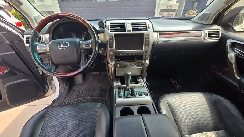 2011 Lexus GX460 (photo 8) — photo 8