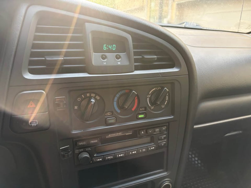 2001 Nissan Pathfinder SE Off-Road Sport Utility 4D (photo 7) — photo 7