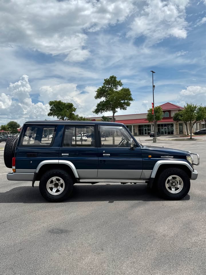1994 Toyota Prado · Sx 3.0L turbo in Austin, TX (photo 8) — photo 8
