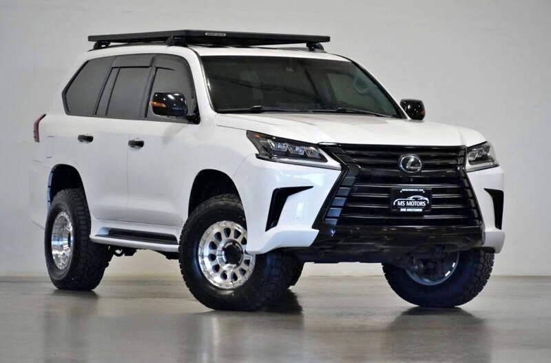 2016 Lexus lx570 4wd loaded dvd's method wheels rhino rack in Portland, OR (photo 1) — photo 1