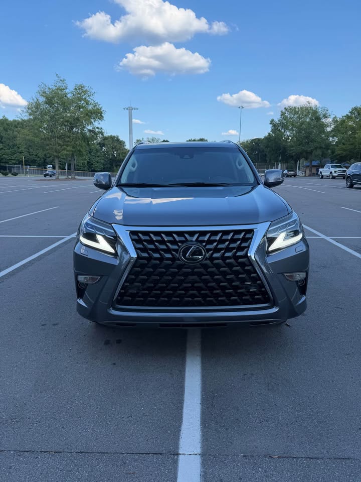 2021 Lexus GX · GX 460 Premium Sport Utility 4D in Brentwood, TN (photo 4) — photo 4