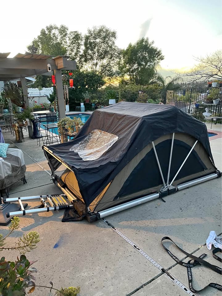 Free Spirit Recreation Roof Top Tent in Irvine, CA (photo 1) — photo 1