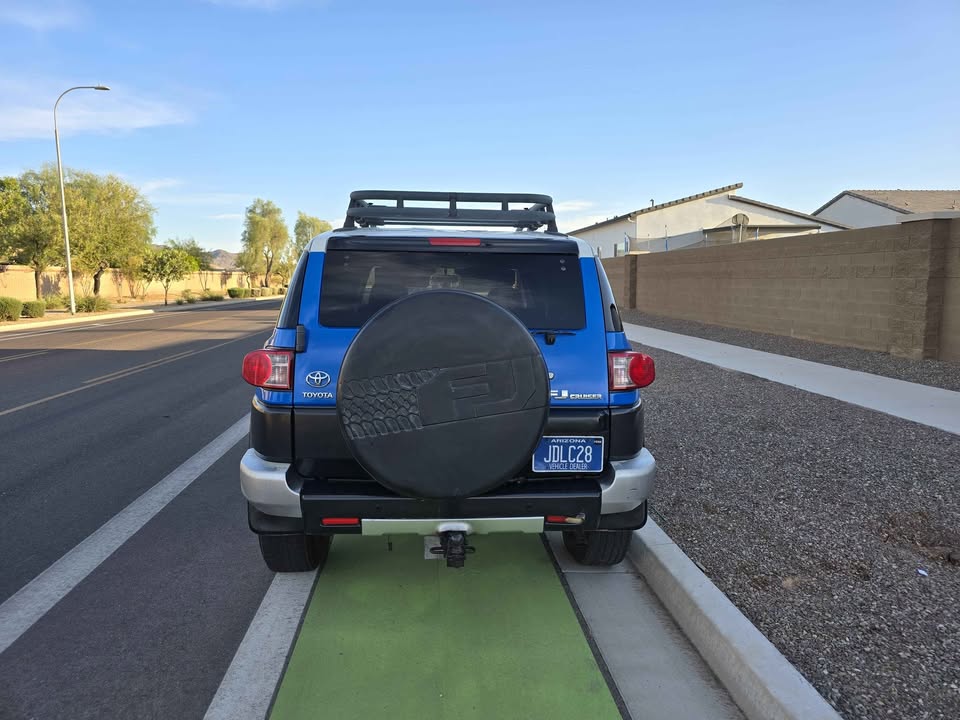 2007 Toyota FJ Cruiser · Sport Utility 2D in Laveen, AZ (photo 6) — photo 6