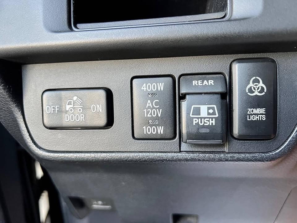 2017 Toyota Tacoma TRD Sport Crew 4X4 - TACO SR5 Truck in Lafayette, CO (photo 11) — photo 11