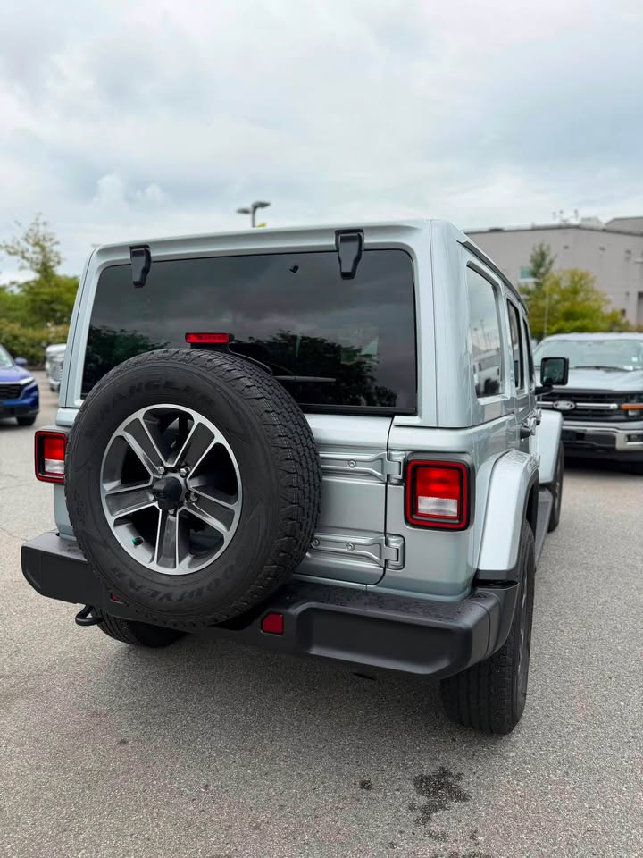 2023 Jeep Wrangler‼ in Toronto, ON (photo 3)