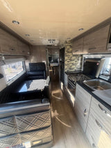 2022 Black series Caravan HQ19 in Ogden, UT (photo 9)
