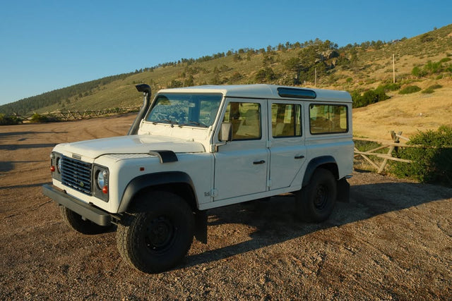 1998 Land Rover Defender 110 · Sport Utility 4D — photo 2