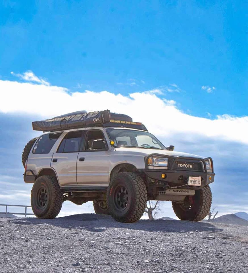 2000 Toyota 4Runner · SR5 Sport Utility 4D in Riverside, CA (photo 1) — photo 1
