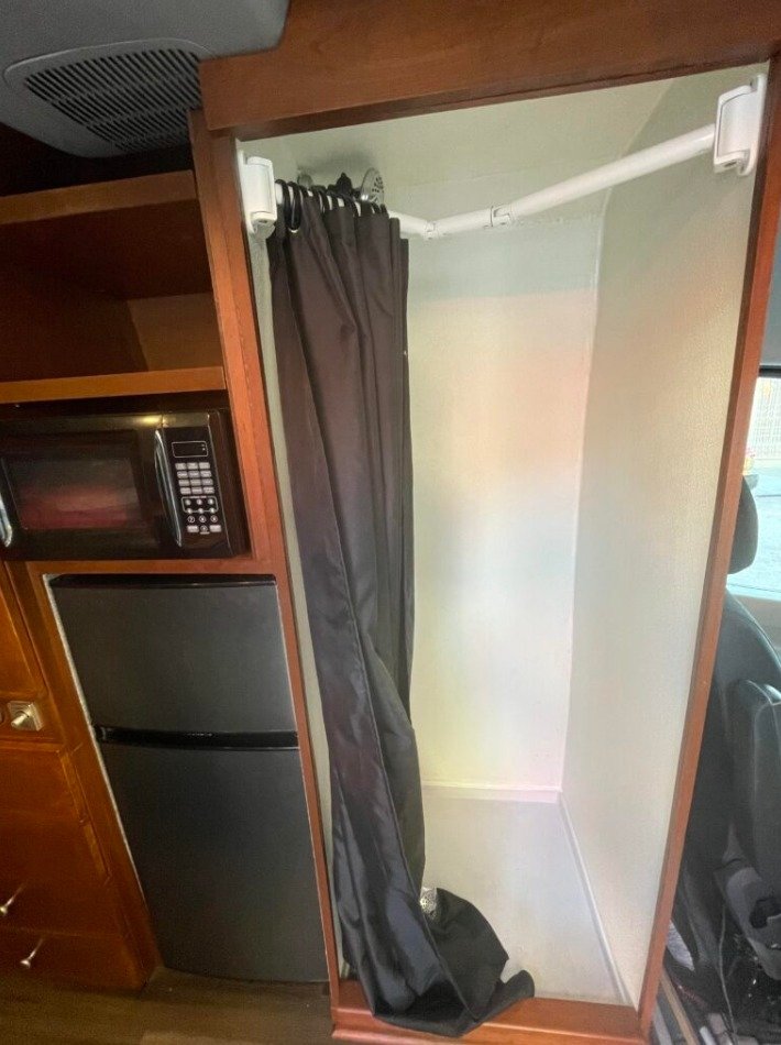 Stealth Sprinter Vanlife Camper in San Francisco, CA (photo 3)