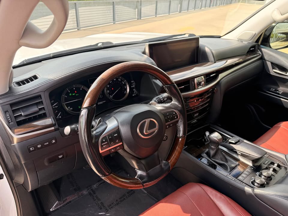2016 Lexus LX · LX 570 Sport Utility 4D in Austin, TX (photo 7) — photo 7