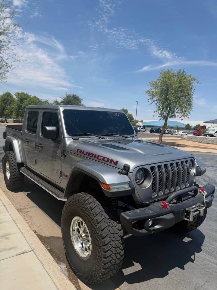 2020 Jeep Gladiator · Rubicon Pickup 4D 5 ft (photo 2) — photo 2