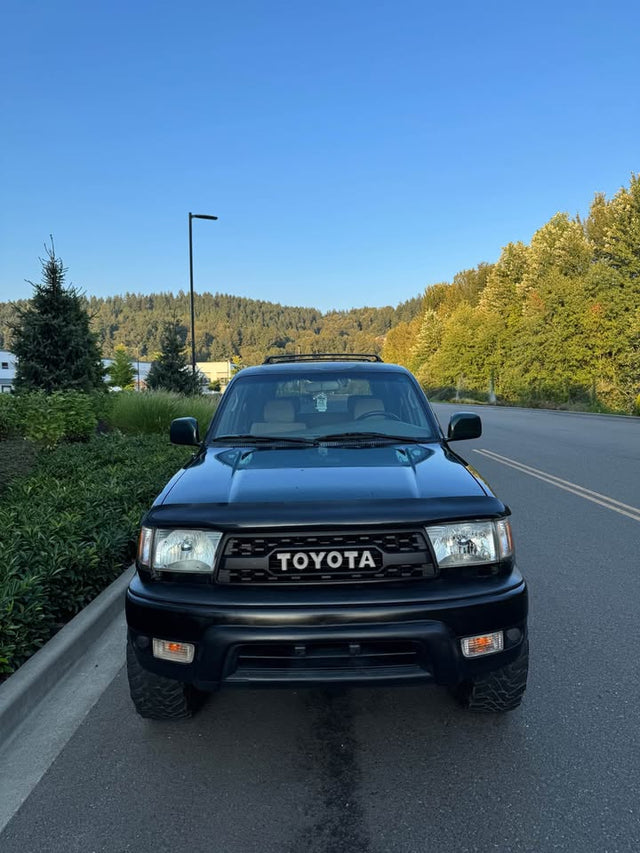2001 Toyota 4Runner · SR5 Premium Sport Utility 4D — photo 2
