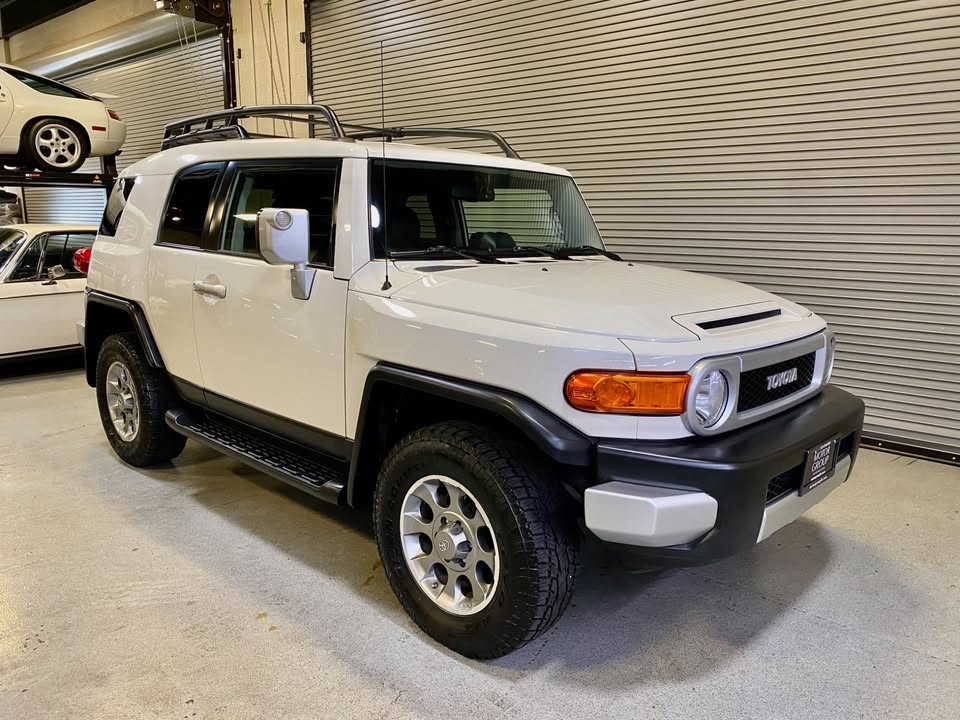 2011 Toyota Fj Cruiser 4WD (photo 3) — photo 3