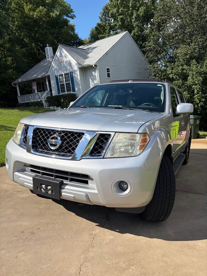 2012 Nissan Pathfinder · LE in Columbia, SC (photo 2) — photo 2