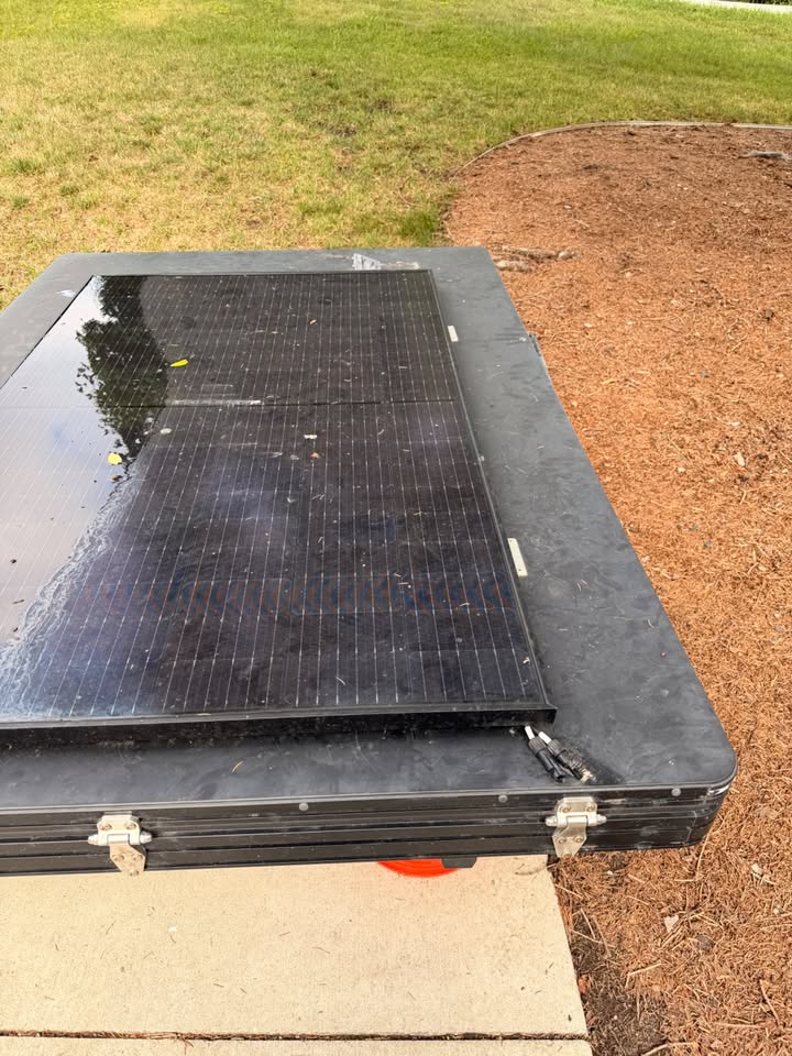 Roofnest Rooftop Tent with Solar Panel (photo 5) — photo 5