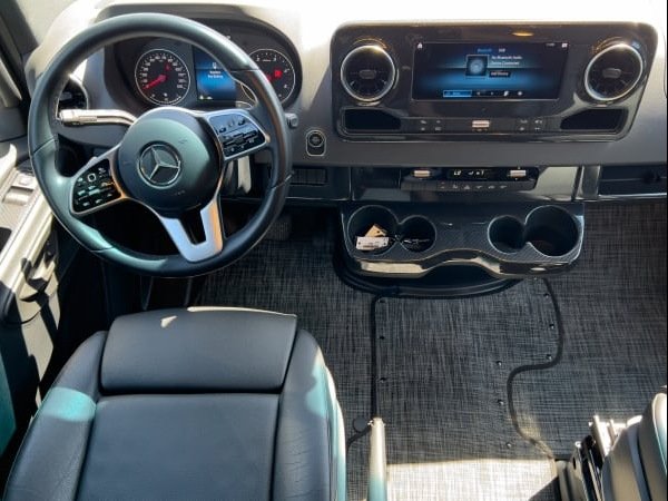 2024 Winnebago REVEL BMB44E in Port St Lucie, FL (photo 3) — photo 3