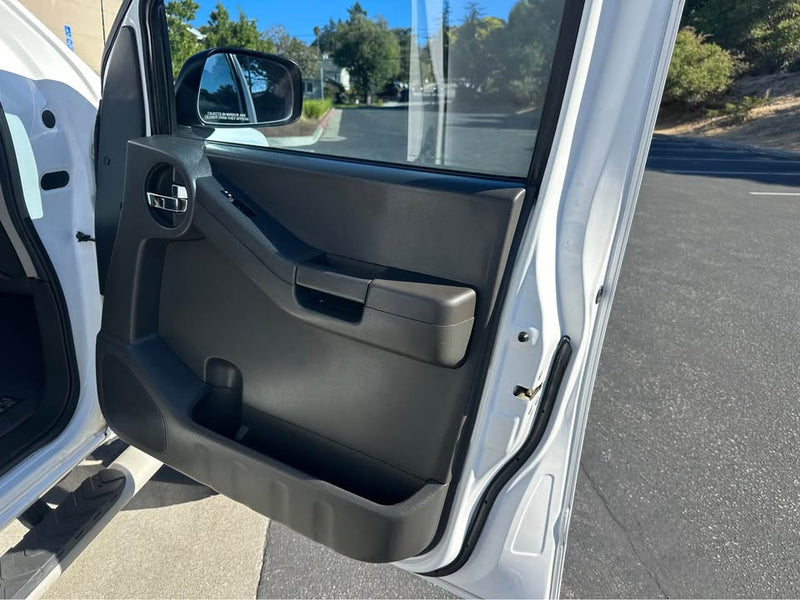 2011 Nissan Xterra PRO-4X Sport Utility 4D in San Mateo, CA (photo 12) — photo 12