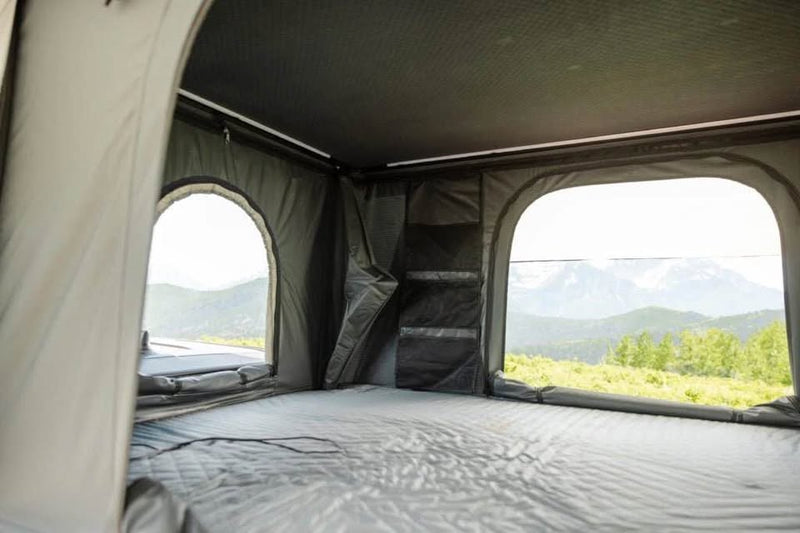 Smittybilt Aluminum Pop-Up Overlanding Roof Top Tent RTT (photo 6) — photo 6
