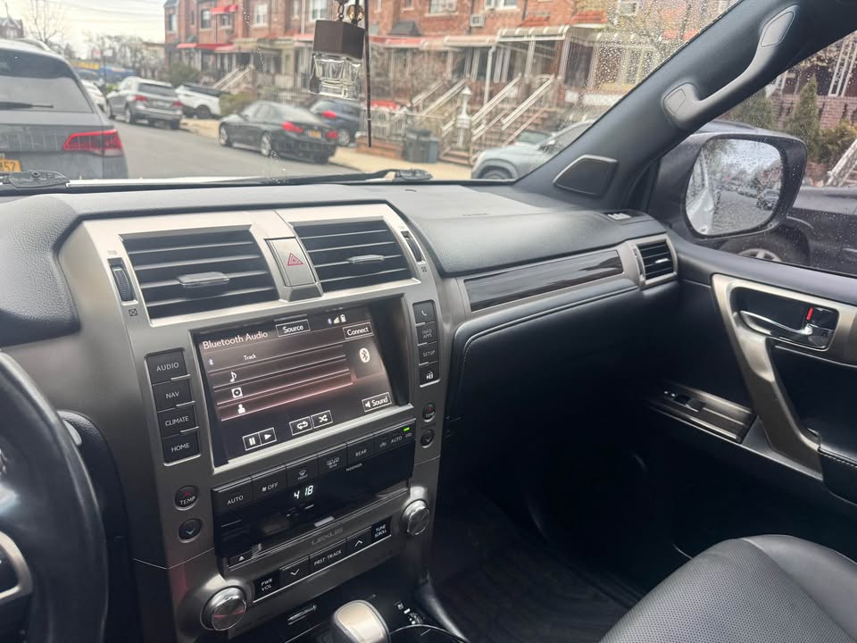 Clean Lexus GX (photo 3) — photo 3