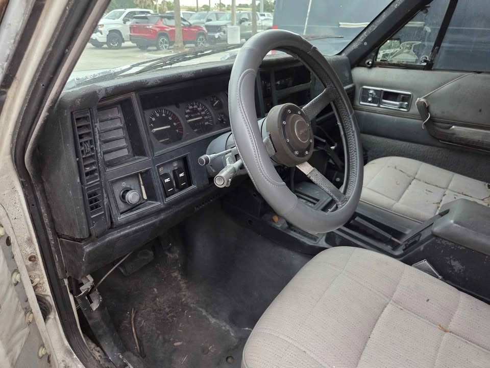 1989 Jeep Cherokee · Limited Sport Utility 4D in DeBary, FL (photo 9) — photo 9