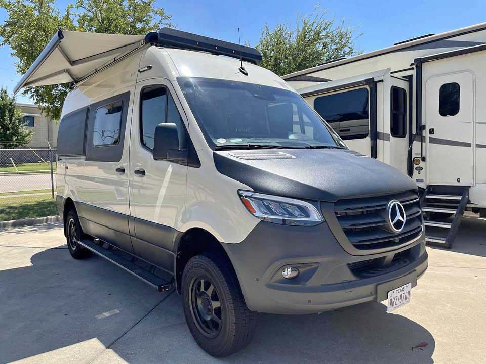 2023 WINNEBAGO REVEL 44E- 26K MILES 144”/SPRINTER B VAN/OFFROAD/4x4 in Latham, NY (photo 1)