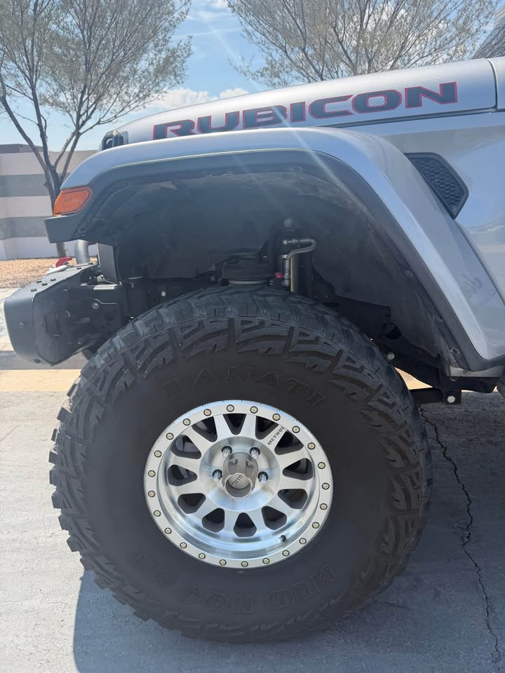 2020 Jeep Gladiator · Rubicon Pickup 4D 5 ft (photo 4) — photo 4