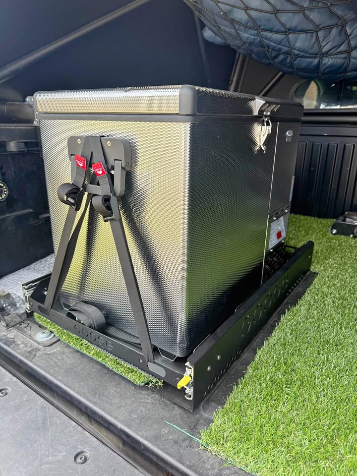 National Luna 40L fridge with Goose Gear Slide (photo 1) — photo 1