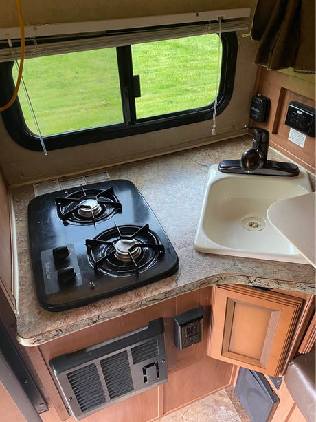 Palomino truck camper in Willamina, OR (photo 2)