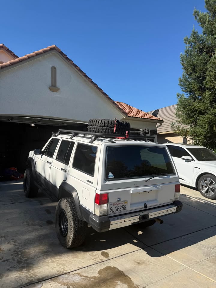 1988 Jeep Cherokee · XJ in Clovis, CA (photo 3) — photo 3