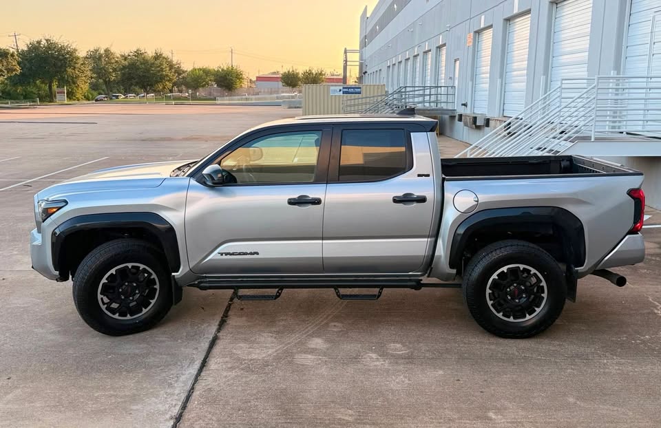 2024 Toyota Tacoma Double Cab · SR5 Pickup 4D 5 ft in Houston, TX (photo 9) — photo 9