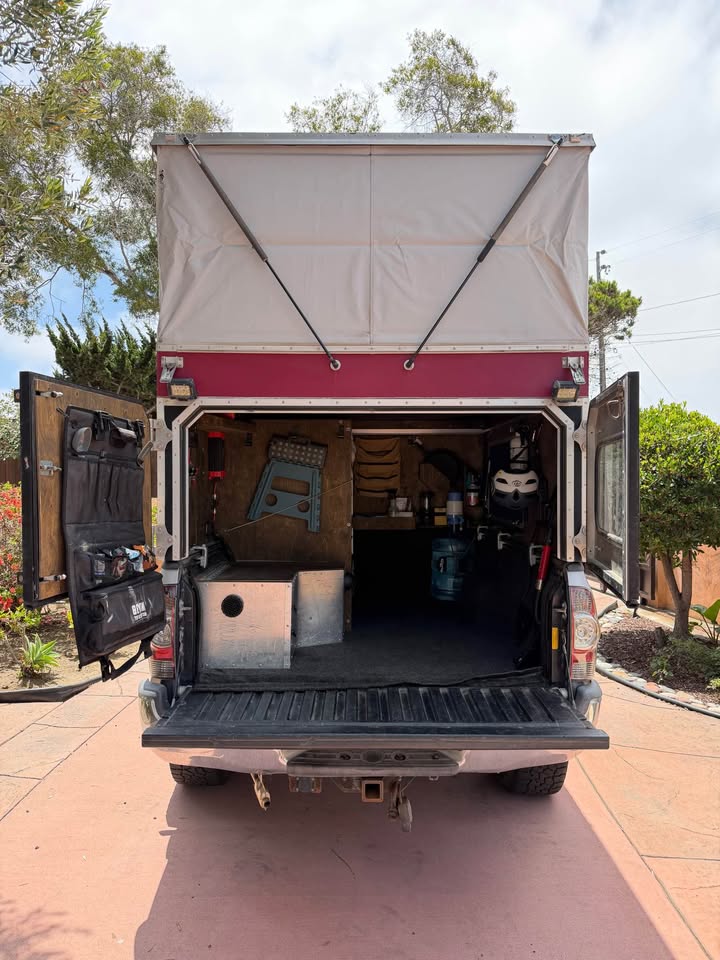 2013 Toyota Tacoma Double Cab · SR5 Pickup 4D 6 ft in Encinitas, CA (photo 8) — photo 8