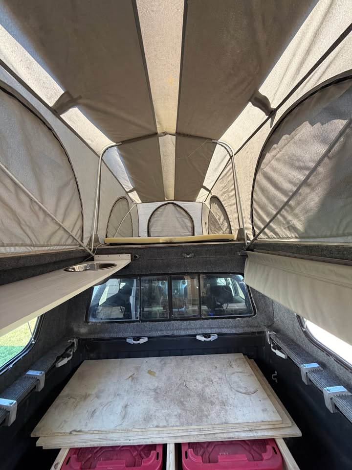 FlipPac Pop-Up Truck Camper – 6.5’ Bed – Toyota Tundra / Full Size Truck in Littleton, CO (photo 5) — photo 5