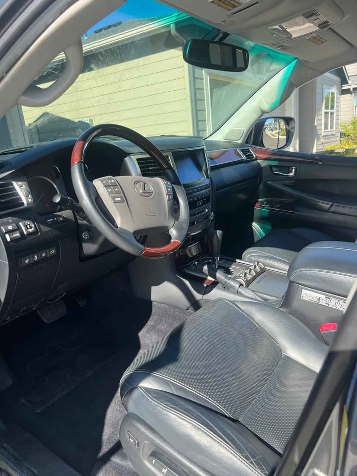 2014 Lexus LX · LX 570 Sport Utility 4D in Cheney, WA (photo 3) — photo 3