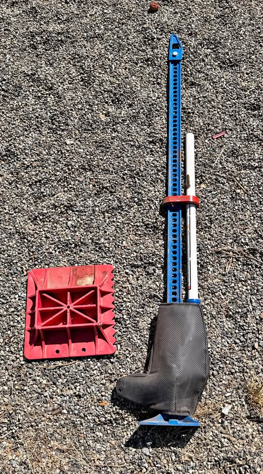 Hi-Lift Jack 48" Patriot Edition Jack in Bainbridge Island, WA (photo 1)