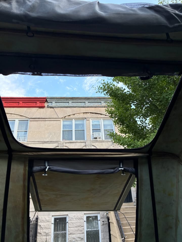 Thule Tepui Kukeman III Rooftop Tent in Brooklyn, NY (photo 6) — photo 6