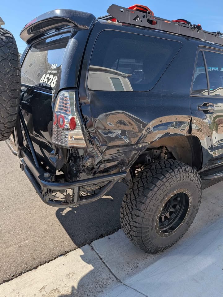 2004 Toyota 4Runner · SR5 Sport Utility 4D in Milliken, CO (photo 6) — photo 6