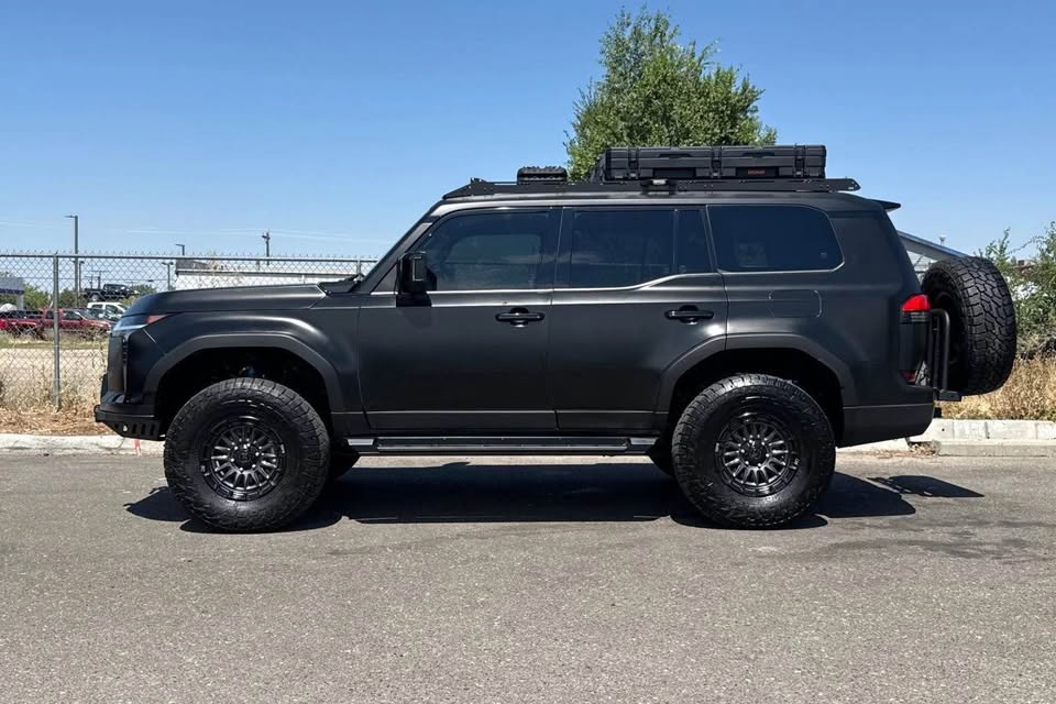 2024 Lexus GX · 550 Overtail+ (photo 3) — photo 3