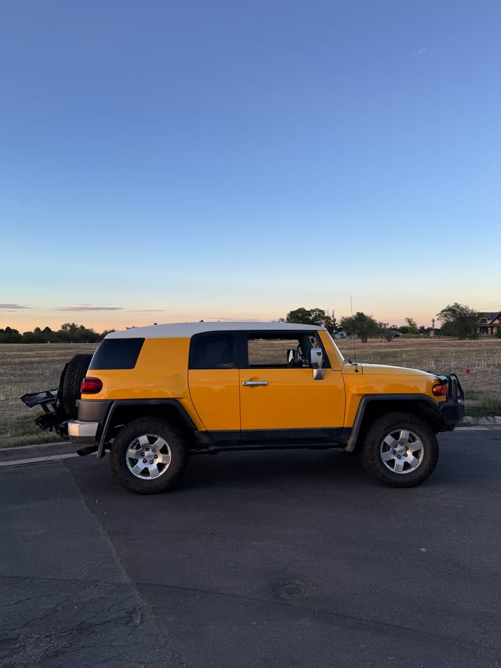 2007 Toyota FJ Cruiser in Denver, CO (photo 5) — photo 5