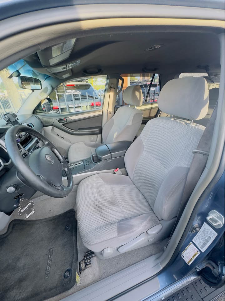 2004 Toyota 4Runner · SR5 in Denver, CO (photo 10) — photo 10