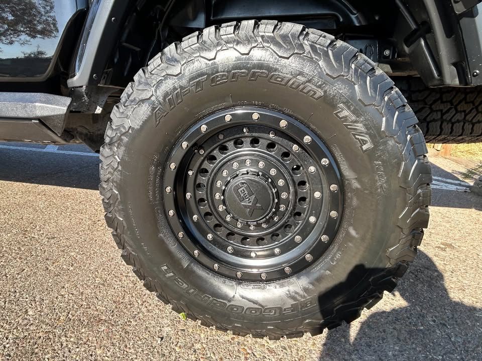2021 Jeep Gladiator · Willys Pickup 4D 5 ft in San Diego, CA (photo 9)