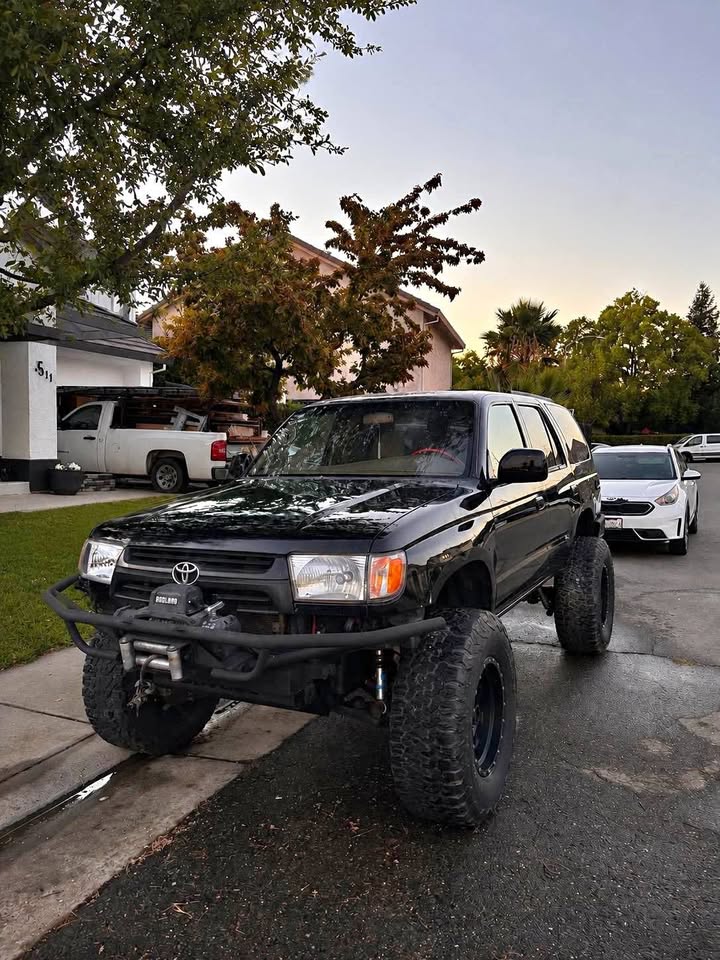 2001 Toyota 4Runner in Citrus Heights, CA (photo 1) — photo 1