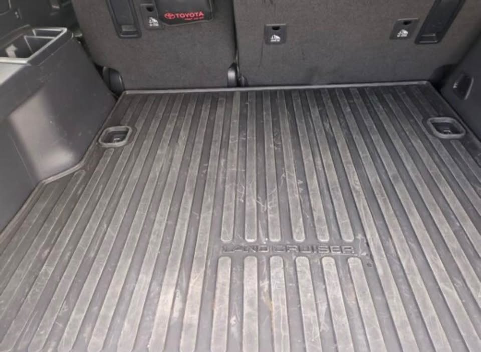 2024 Toyota Landcruiser in Farmington Hills, MI (photo 8) — photo 8