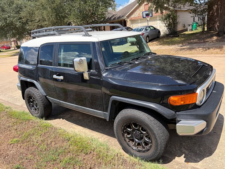 2008 Toyota FJ Cruiser · Sport Utility 2D in Katy, TX (photo 9) — photo 9