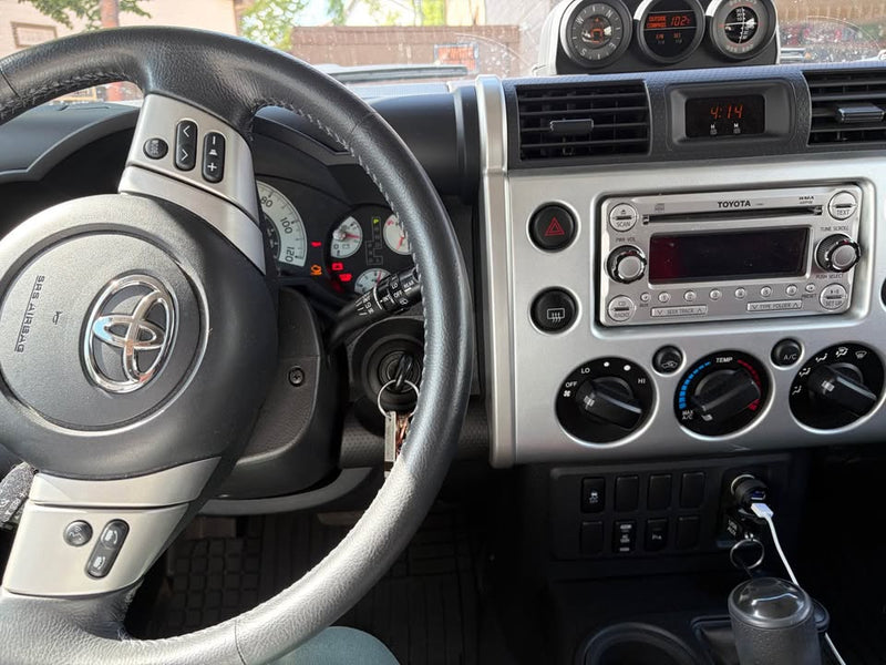 2014 Toyota FJ Cruiser in Littleton, CO (photo 8) — photo 8
