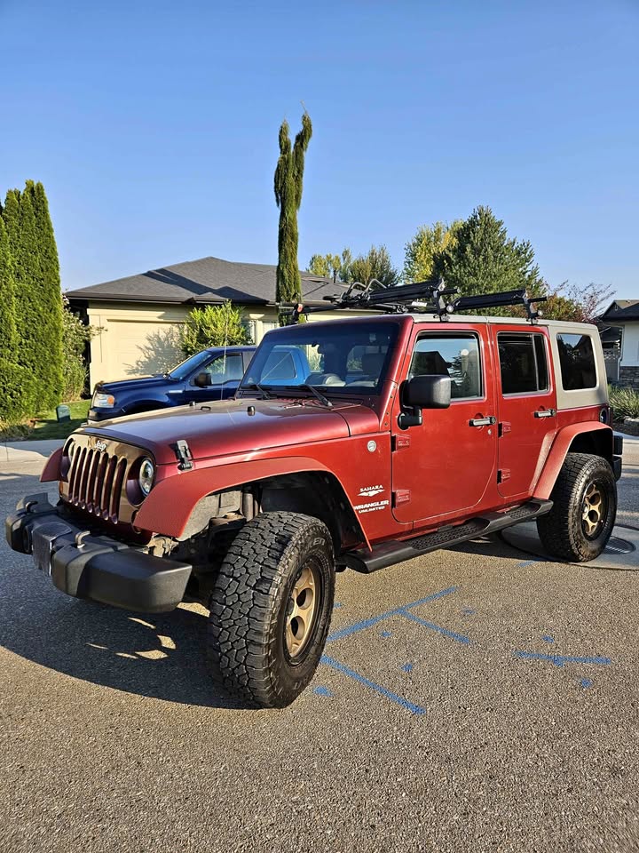 2007 Jeep Wrangler Unlimited Sahara (JK) Sport Utility 4D (photo 1) — photo 1