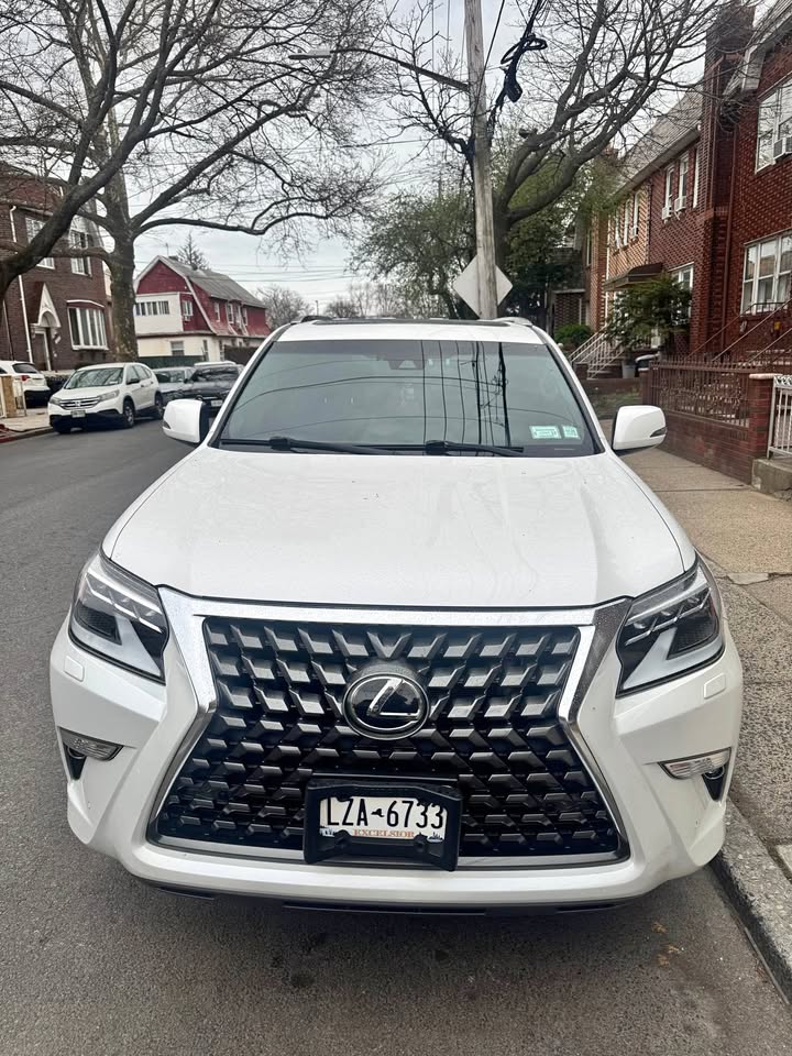 Clean Lexus GX (photo 1) — photo 1