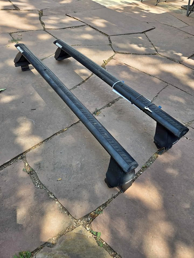 Rhino-Rack Roof Rack Crossbars 2500 Series (1180mm bars) (photo 1)