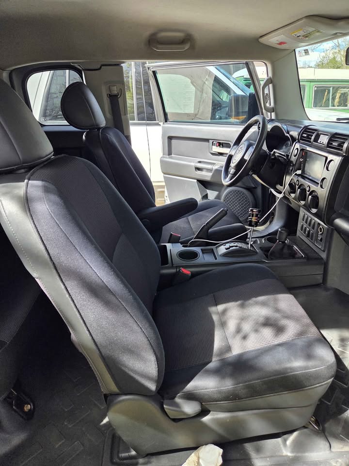 2007 Toyota FJ Cruiser · Sport Utility 2D in Parker, CO (photo 6) — photo 6